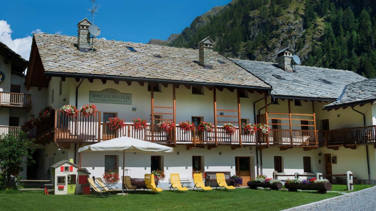 Dresalwoald Bed & Breakfast Gressoney-Saint-Jean Bagian luar foto