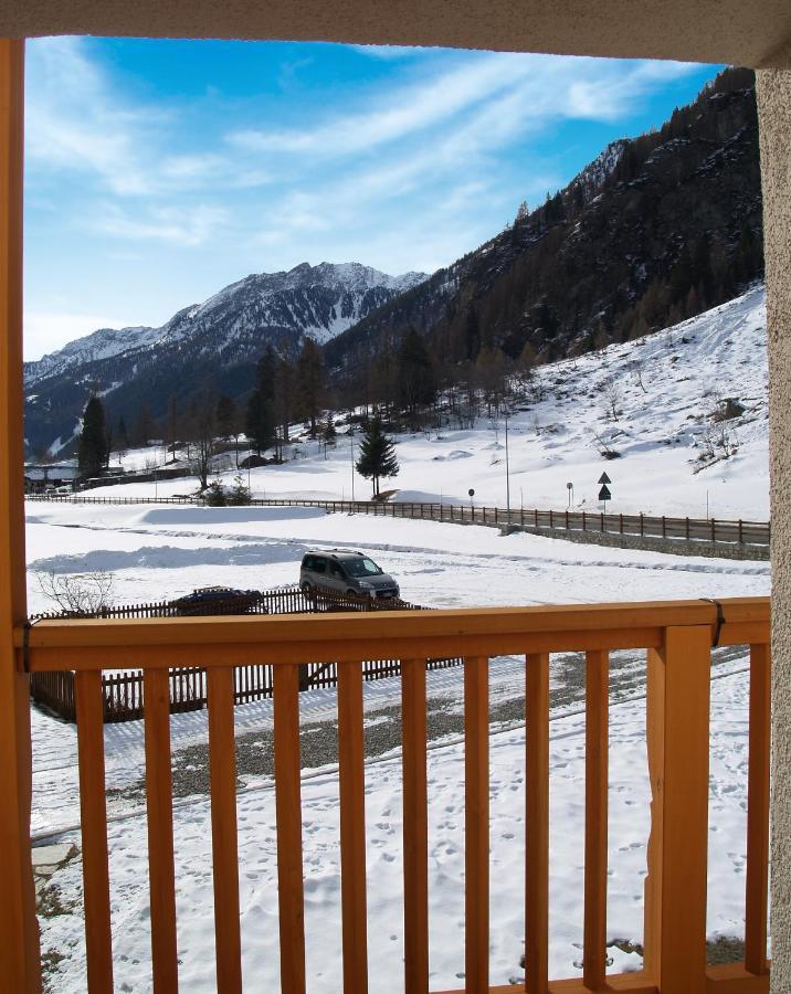 Dresalwoald Bed & Breakfast Gressoney-Saint-Jean Bagian luar foto