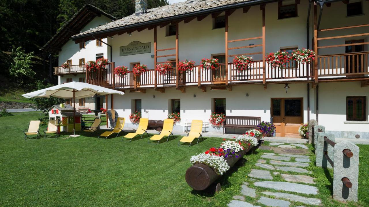 Dresalwoald Bed & Breakfast Gressoney-Saint-Jean Bagian luar foto